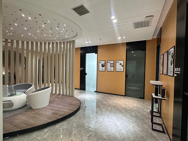 黑米纹发门店接待区三